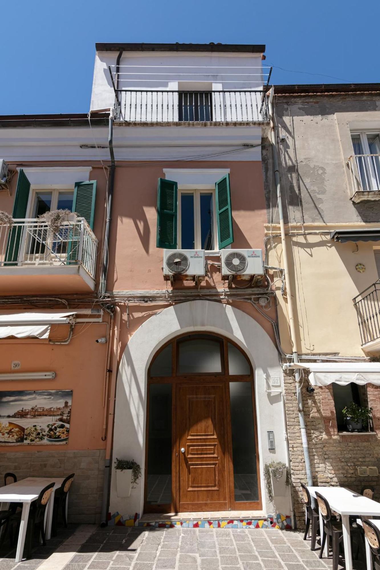 Dea Apartrooms Termoli Exterior foto